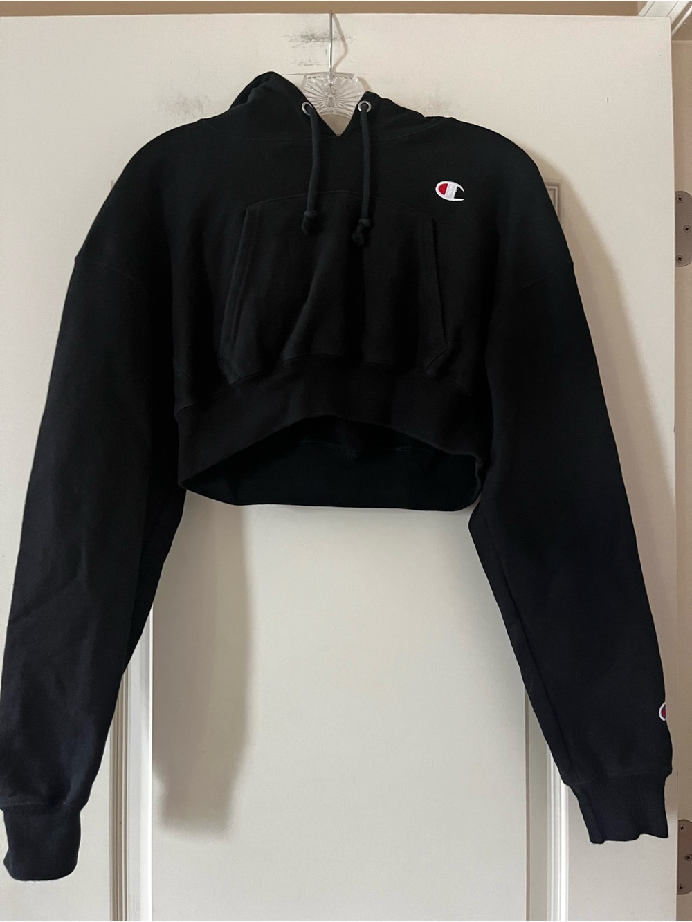 Champion Black Hooded Reverse Weave Cropped Sweatshirt Women’s Size Small - Picture 1 of 6